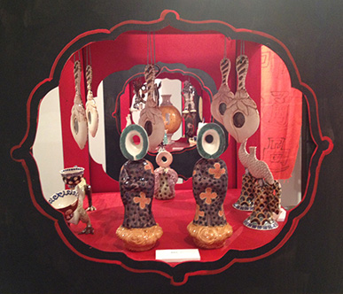 【アートコンペ受賞者】福本歩さんが恵比寿にて個展「フクモ陶器：三途の厠」を開催しています。