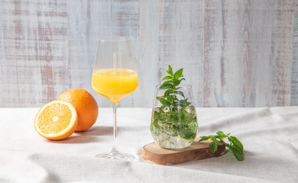 Fresh Orange Mimosa / Chandon Mojito