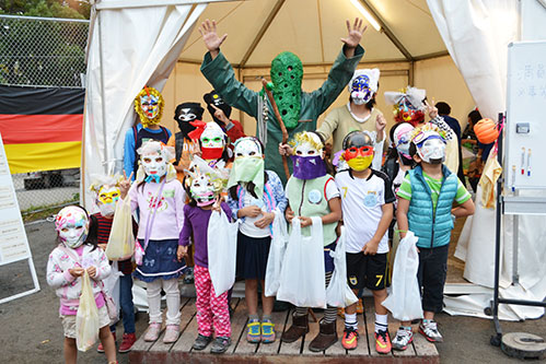 【アートコンペ受賞者】山上渡さんがドイツフェスティバル2014にてワークショップを開催しました。
