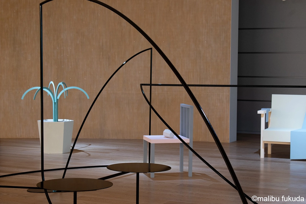 drawing chairの画像