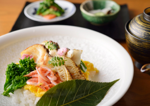 春の香り 桜鯛のお花見御飯