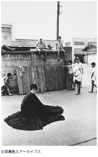 深瀬昌久写真展「洋子／遊戯」