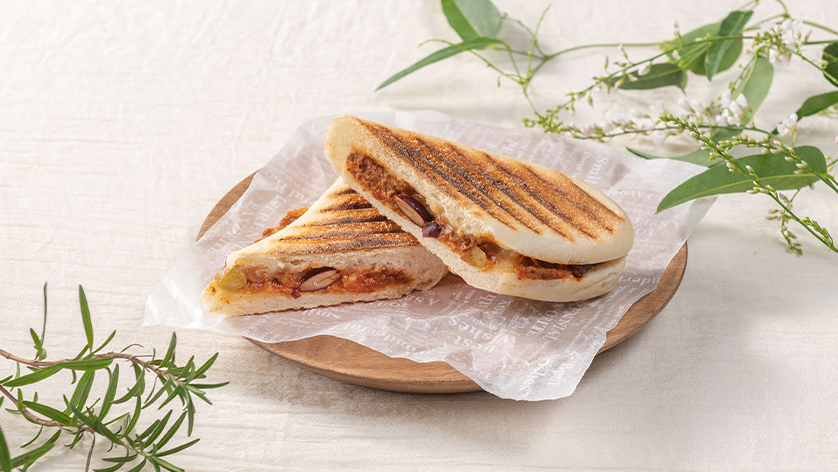 Chili Con Carne, Mozzarella Cheese Panini