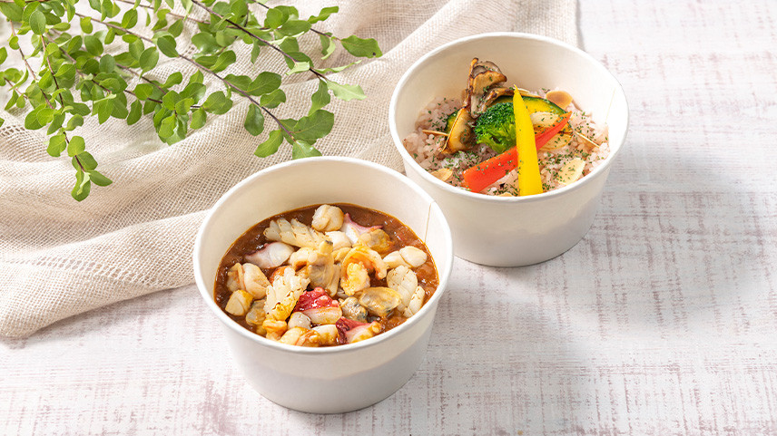 シーフードカレーと十六穀ライス