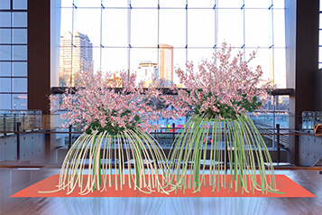 イメージ「桜人」（ガレリア1F Bonpoint前）