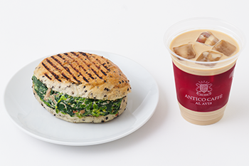 スピナッチ／カフェラッテ