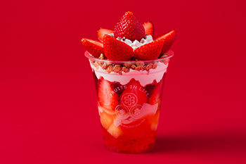真っ赤ないちごパフェ