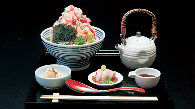 日本橋海鮮丼 つじ半