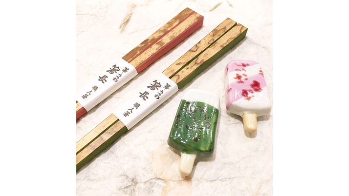 涼を呼ぶ箸長の竹箸