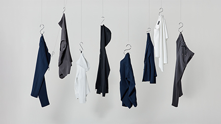 JOSEPH HOMMEの不動の人気を誇るライトタックジャージー。