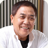 グラフィックデザイナー
藤代範雄